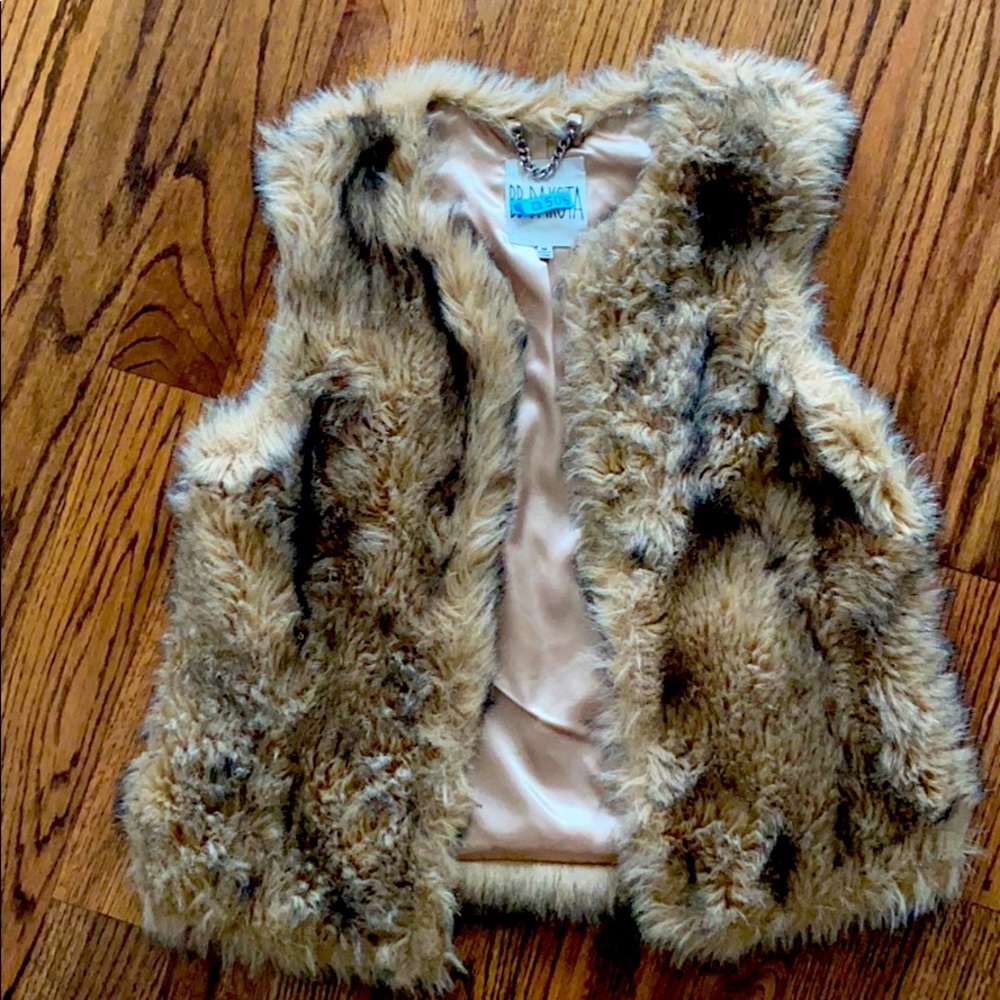BB Dakota faux fur vest